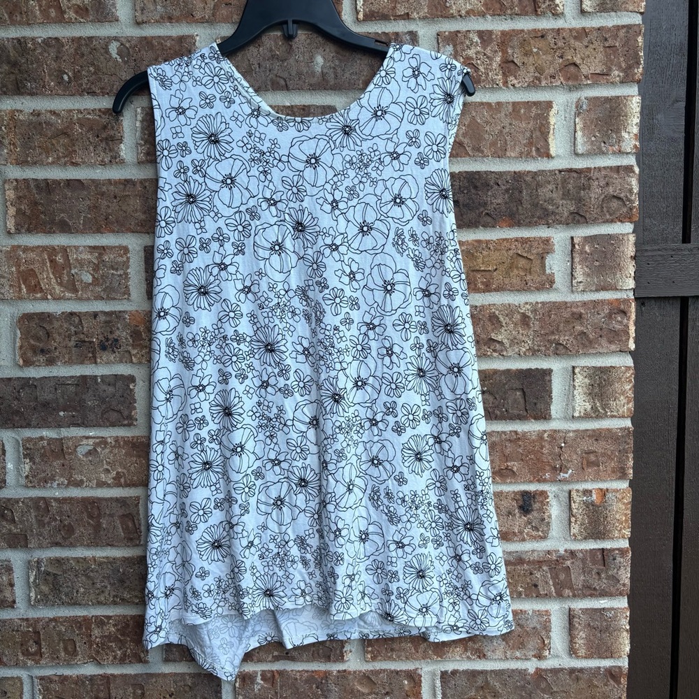 J Jill whatever collection Black and White Floral Tank Top